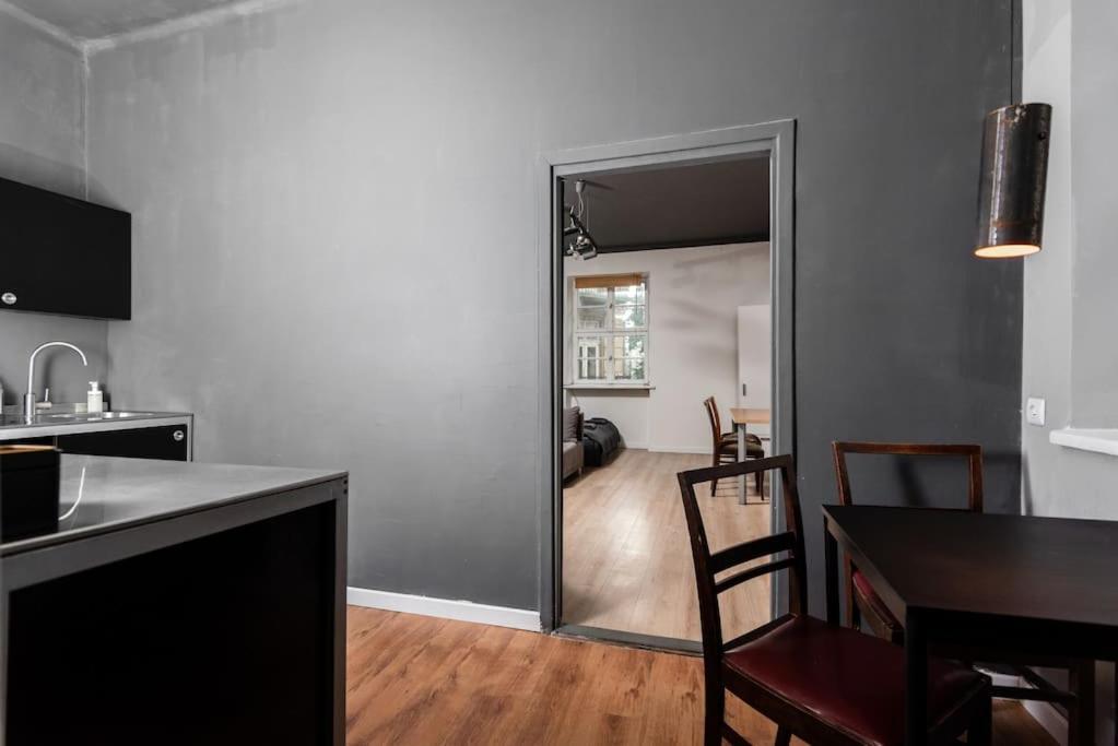 קרקוב Industrial Apartment - Jewish Quarter By Upstairs מראה חיצוני תמונה