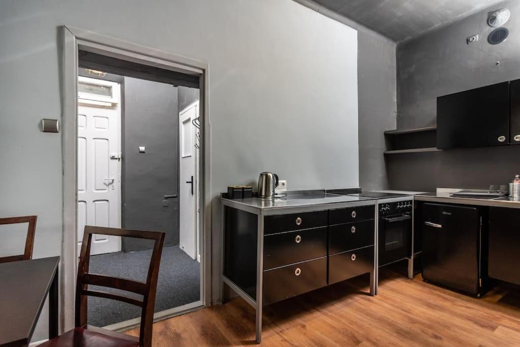 קרקוב Industrial Apartment - Jewish Quarter By Upstairs מראה חיצוני תמונה